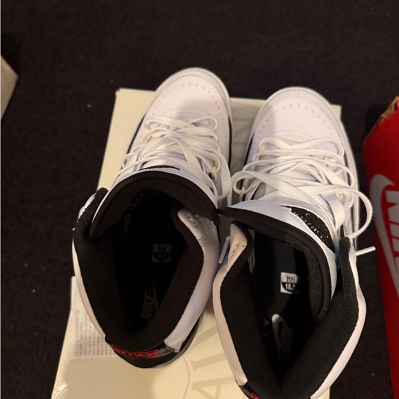 Nike High-Top Sneakers in White and Black with Red Accents new - Picture 1 of 5
